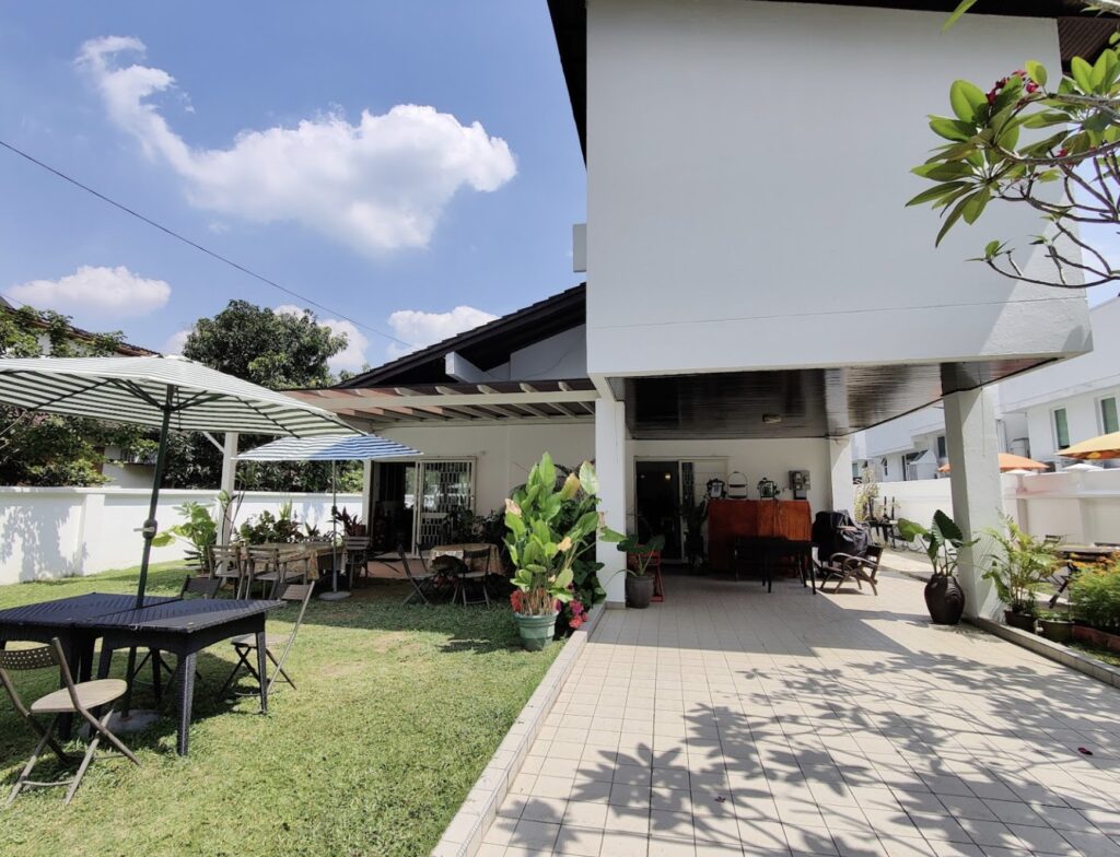 Anda Boleh Nikmati Hidangan Asli Johor di Sebuah Banglo Mewah di Bukit Damansara Kecur Bukit Damansara