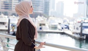 hijab traveller, ini 5 perkara wajib bersama anda setiap masa ! traveler jilbab hijab muslimah going travel